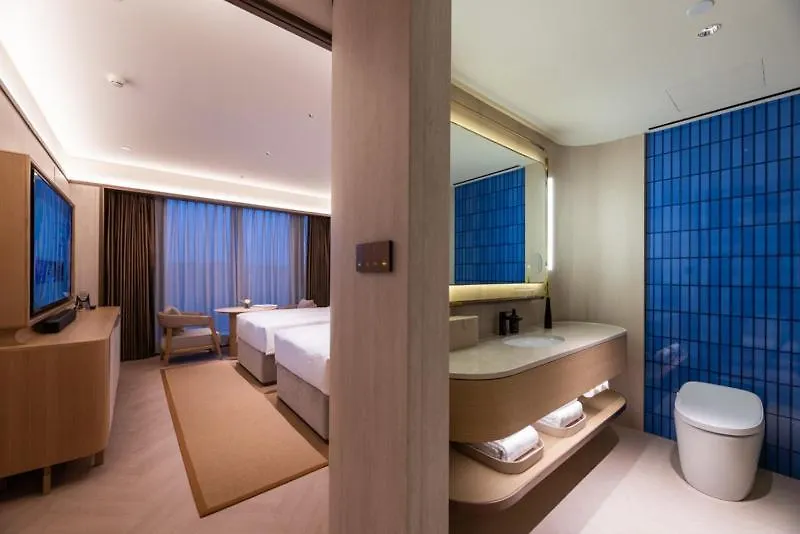 Shanghai Changfeng Business District Orange Crystal Hotel