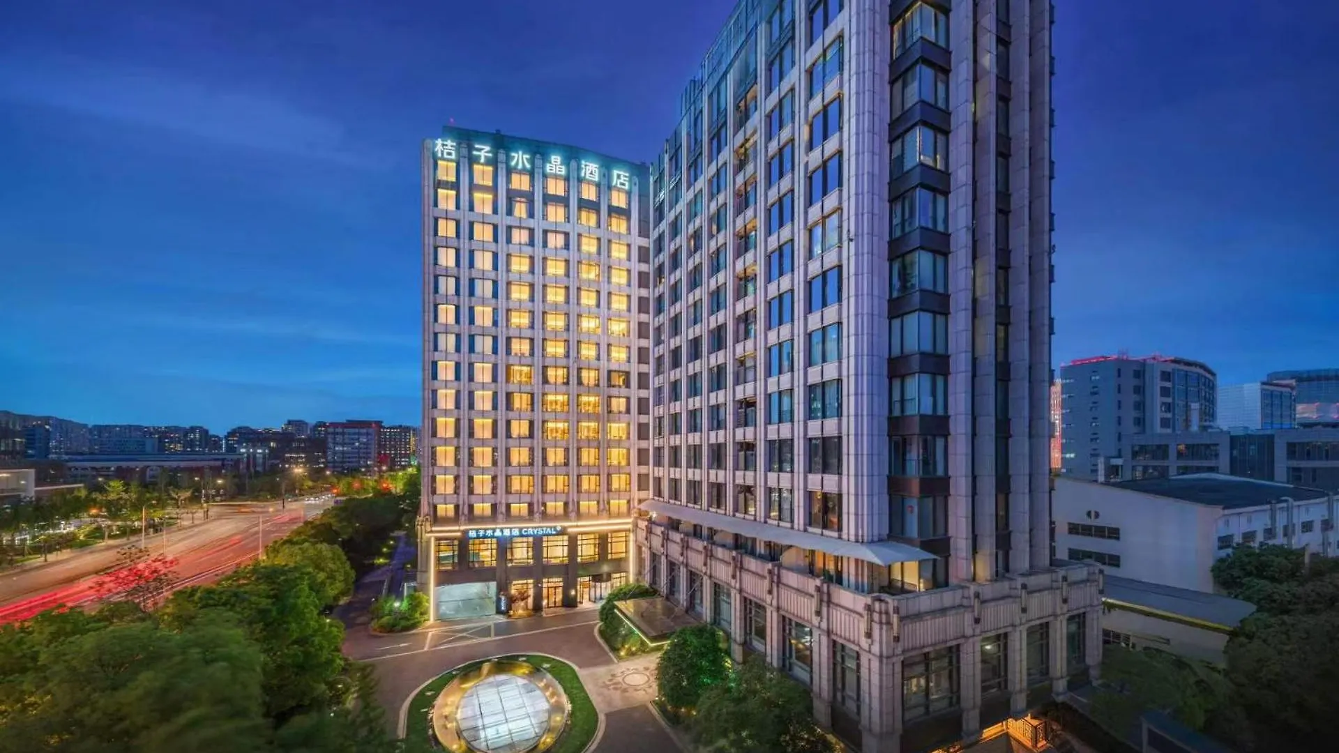 Shanghai Changfeng Business District Orange Crystal Hotel location